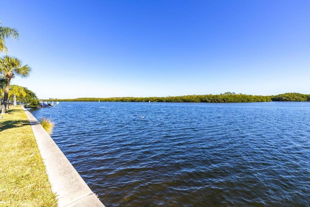 Your Stay On The Bay! Раскин Экстерьер фото